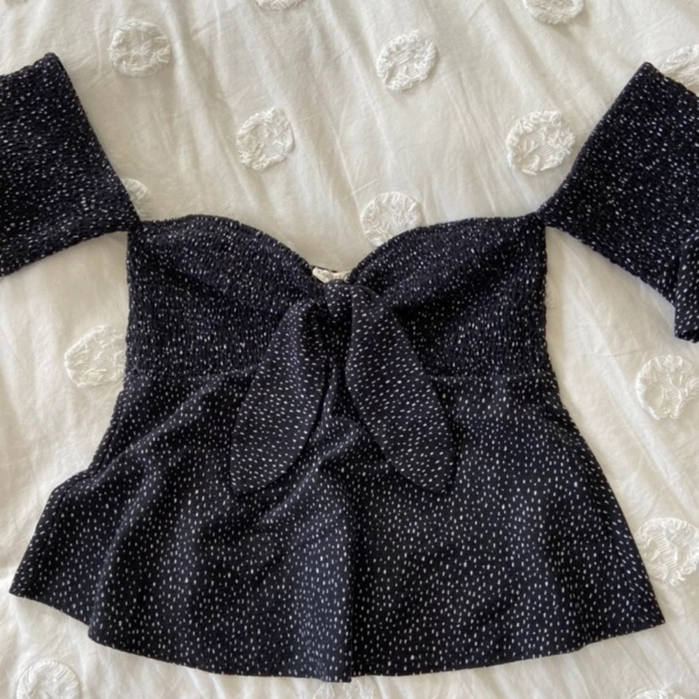 express off the shoulder top (black)